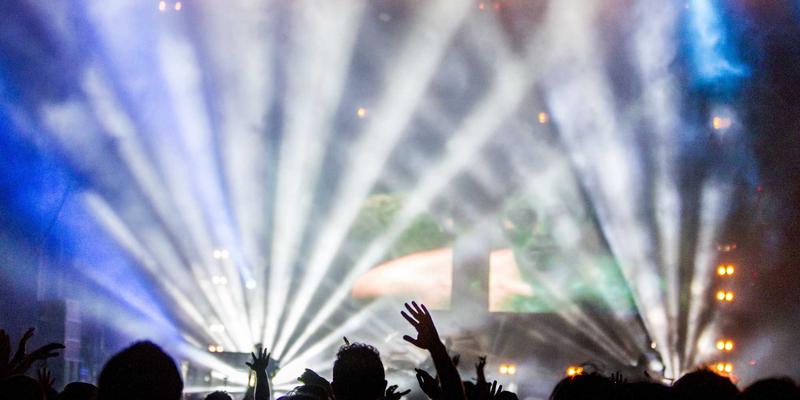 B2B创意内容策略：用趣味分享与生活发现，打破专业信息的枯燥壁垒