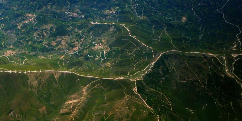 元宇宙创意内容新形态：虚拟场景、数字资产与交互叙事的趣味分享与设计灵感