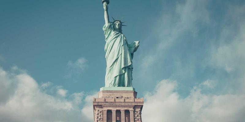 跨界融合创意法：从艺术、科技与自然中汲取设计灵感与创意内容